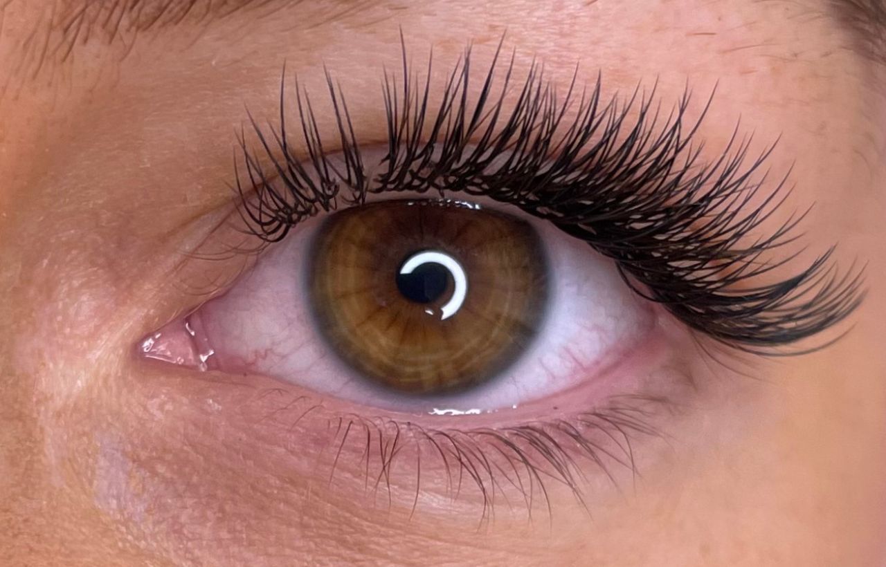 Eyelash Extensions Itchy
