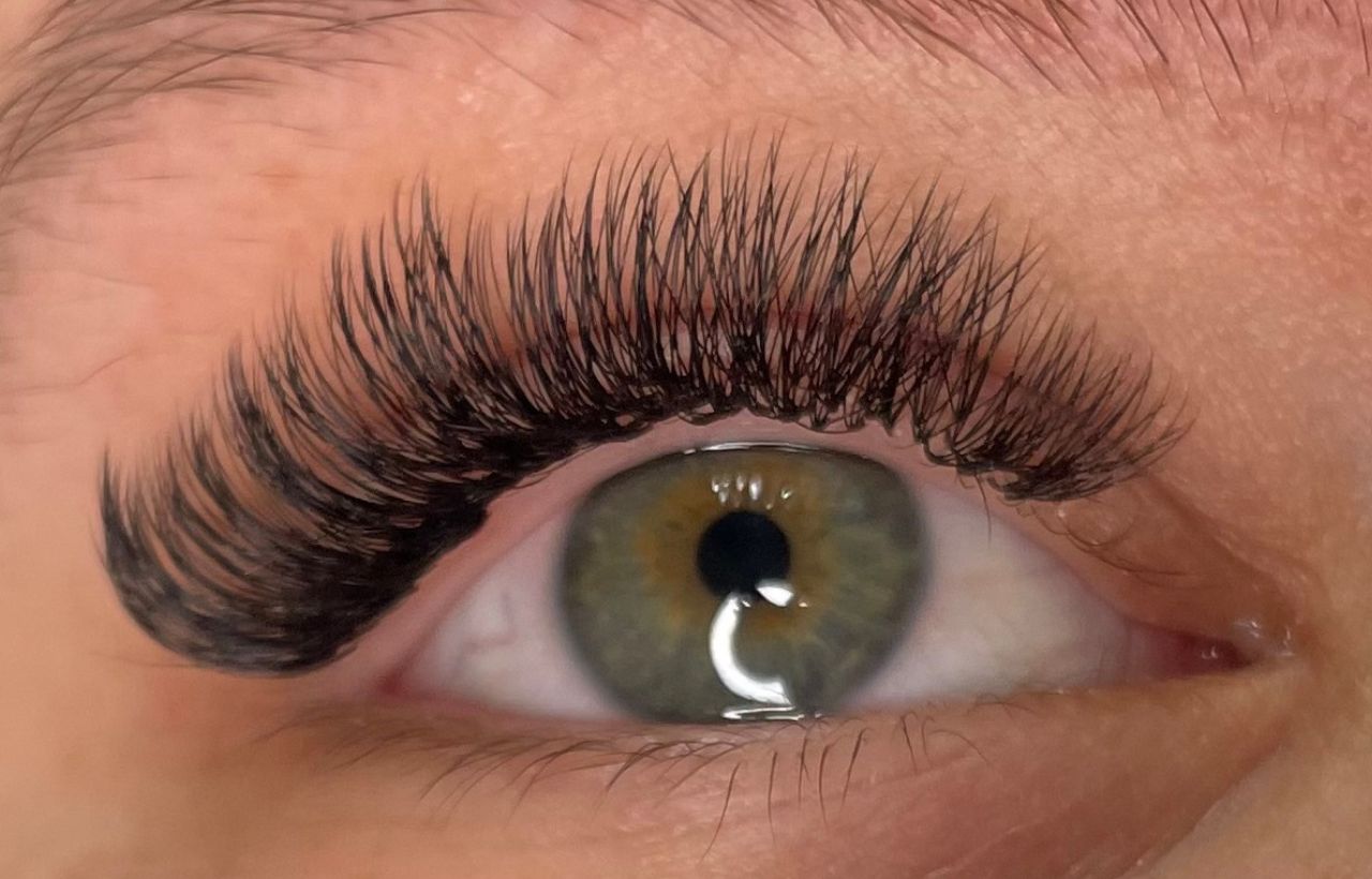 What Are Eyelash Extensions